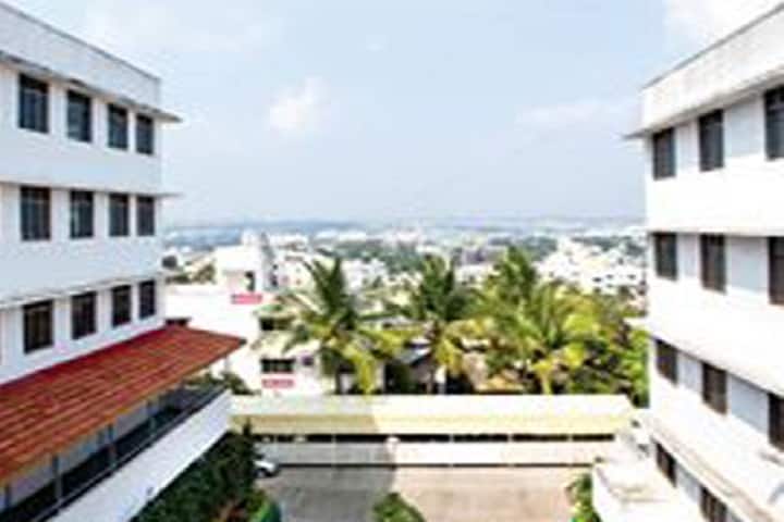 Sinhgad College of Commerce campus in Pune, Maharashtra, India — photo 1