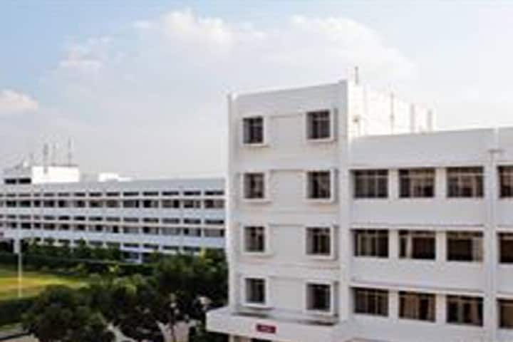 Sinhgad College of Commerce campus in Pune, Maharashtra, India — photo 2