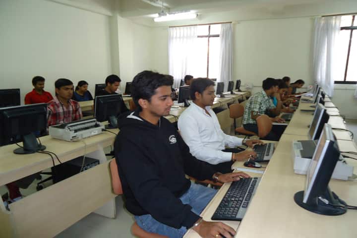 Smt Kashibai Navale College of Commerce campus in Pune, Maharashtra, India — photo 4