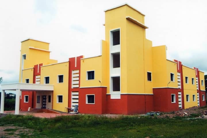 Gramonnati Mandal's Arts Commerce and Science College campus in Narayangaon, Maharashtra, India — photo 2