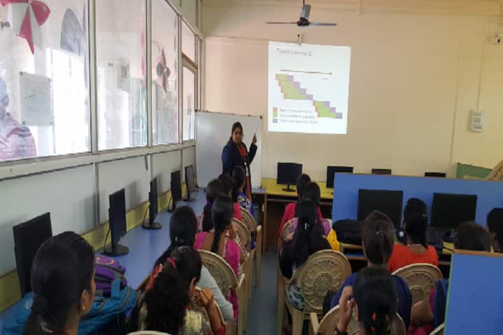 Rajmata Jijau Shikshan Mandal's Arts Commerce and Science College campus in Pimpri-Chinchwad, Maharashtra, India — photo 2