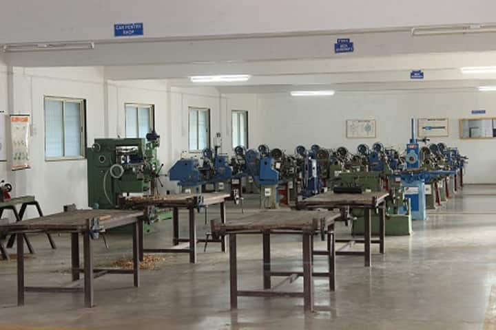 Hi Tech College of Management and Computer Science campus in Aurangabad, Maharashtra, India — photo 6