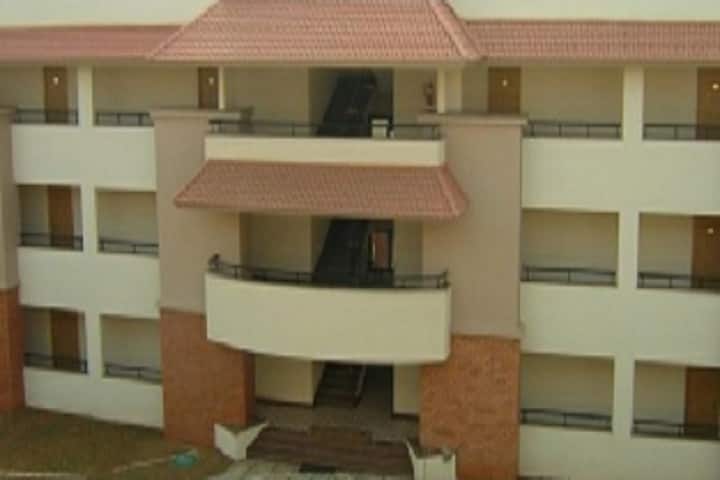SPDM Arts SBB and SHD Commerce and SMA Science College campus in Shirpur, Maharashtra, India — photo 6