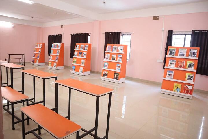 Tripura Santiniketan Medical College campus in Agartala, Tripura, India — photo 4