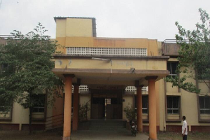 Karmaveer Hire Arts Science Commerce and Education College campus in Gargoti, Maharashtra, India — photo 6