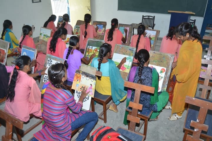 JB Mahajan Mahila Degree College campus in Gorakhpur, Uttar Pradesh, India — photo 3