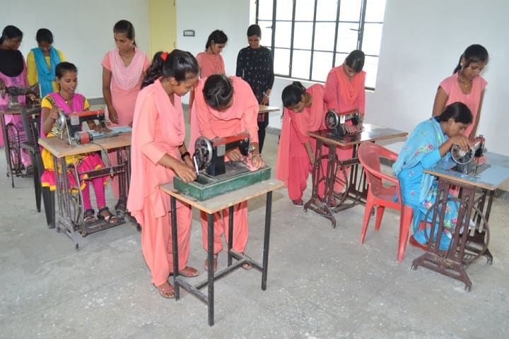 JB Mahajan Mahila Degree College campus in Gorakhpur, Uttar Pradesh, India — photo 4