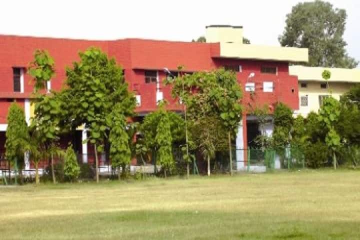 Hindu College campus in Moradabad, Uttar Pradesh, India — photo 1