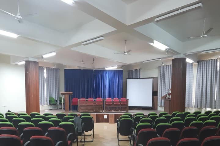KK Wagh Arts campus in Nashik, Maharashtra, India — photo 4