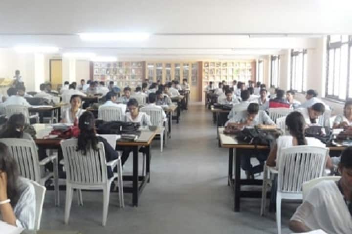 KK Wagh Arts campus in Nashik, Maharashtra, India — photo 5