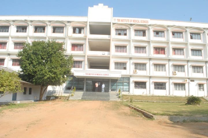 TRR Institute of Medical Sciences campus in Sangareddy, Telangana, India — photo 1