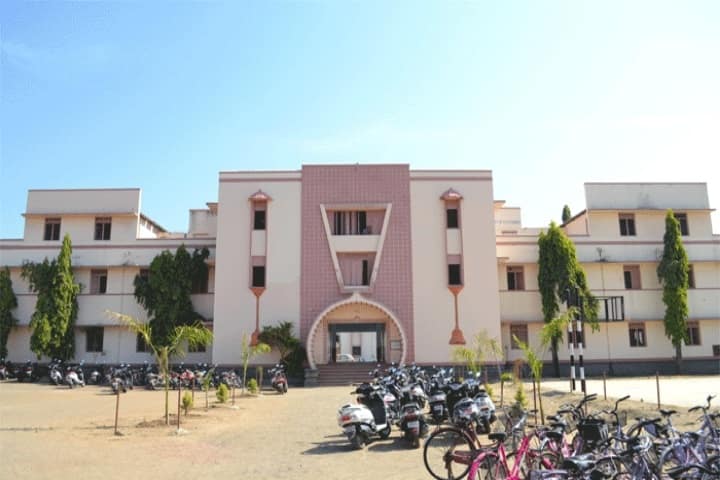 Adarsha Science Jairamdas Bhagchand Arts and Birla Commerce Mahavidyalaya campus in Amravati, Maharashtra, India — photo 1