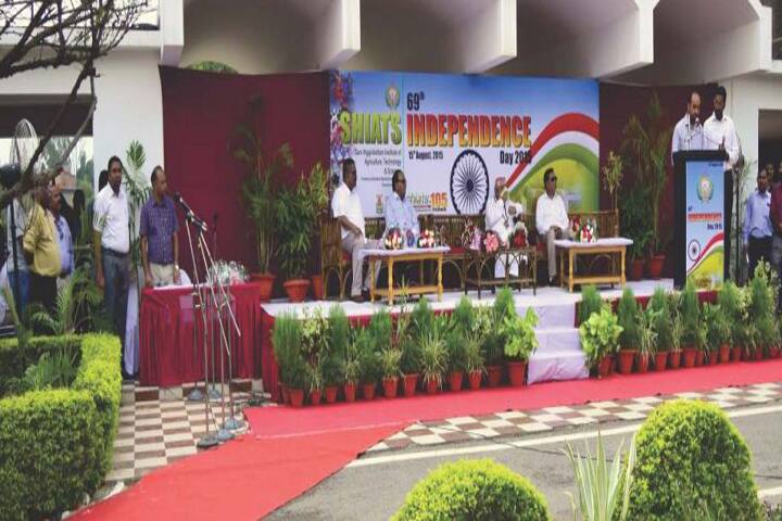 Christian School of Pharmacy campus in Allahabad, Uttar Pradesh, India — photo 4