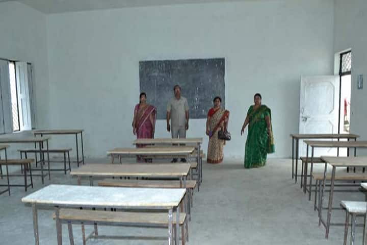 Suchita Nandan Mahavidyalaya campus in Allahabad, Uttar Pradesh, India — photo 2