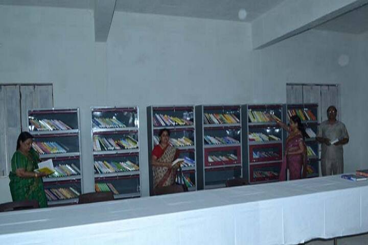 Suchita Nandan Mahavidyalaya campus in Allahabad, Uttar Pradesh, India — photo 4