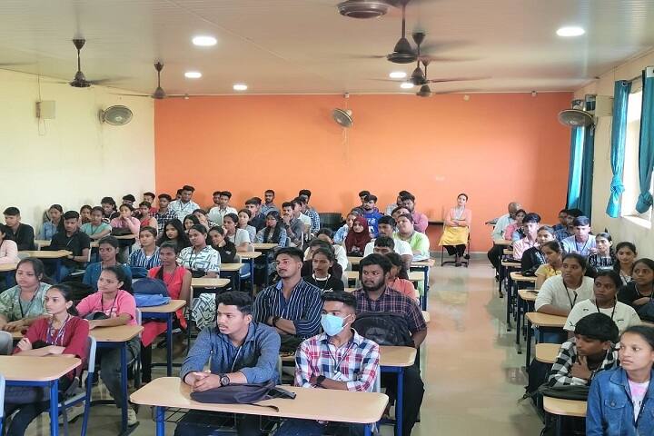 Dnyanprassarak Mandal's College and Research Centre campus in Bardez, Goa, India — photo 3
