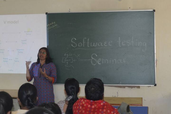 Swaraj College of Commerce and Computer Studies campus in Pune, Maharashtra, India — photo 6