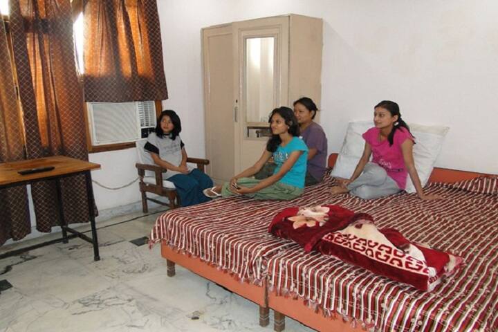 Shri Rawatpura Sarkar College of Physical Education campus in Datia, Madhya Pradesh, India — photo 4