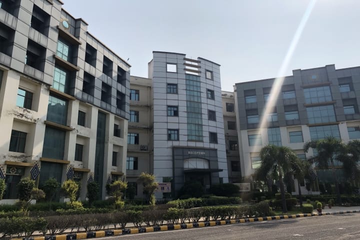 ITS Dental College Hospital and Research Centre campus in Greater Noida, Uttar Pradesh, India — photo 1