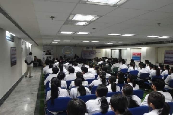 Institute of Dental Studies and Technologies campus in Ghaziabad, Uttar Pradesh, India — photo 2