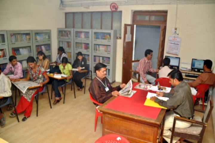 Vrajlal Manilal Vasant Commerce campus in Nagpur, Maharashtra, India — photo 3