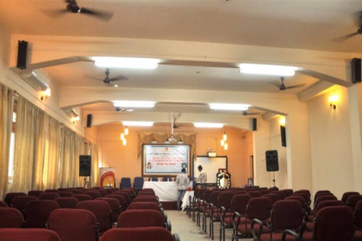 Vrajlal Manilal Vasant Commerce campus in Nagpur, Maharashtra, India — photo 6