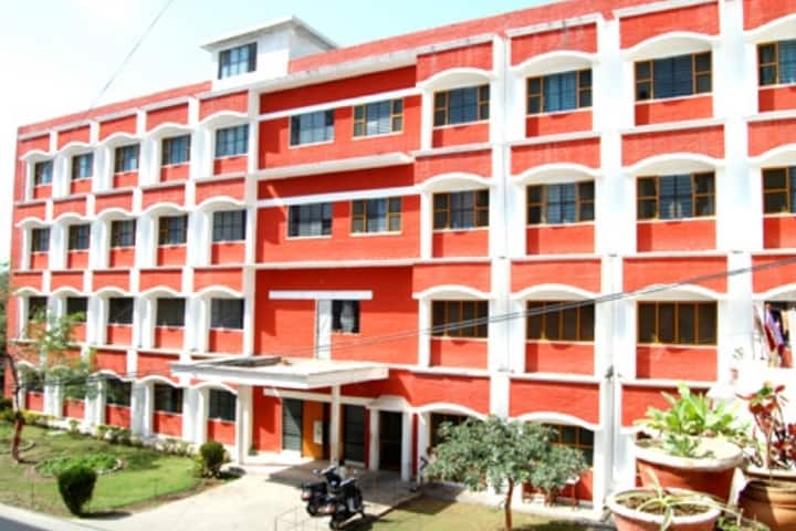 Institute of Dental Sciences campus in Bareilly, Uttar Pradesh, India — photo 3