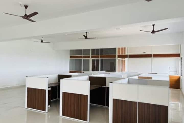 Neelima Institute of Medical Sciences campus in Ghatkesar, Telangana, India — photo 2