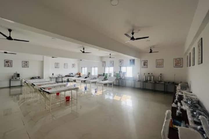 Neelima Institute of Medical Sciences campus in Ghatkesar, Telangana, India — photo 4
