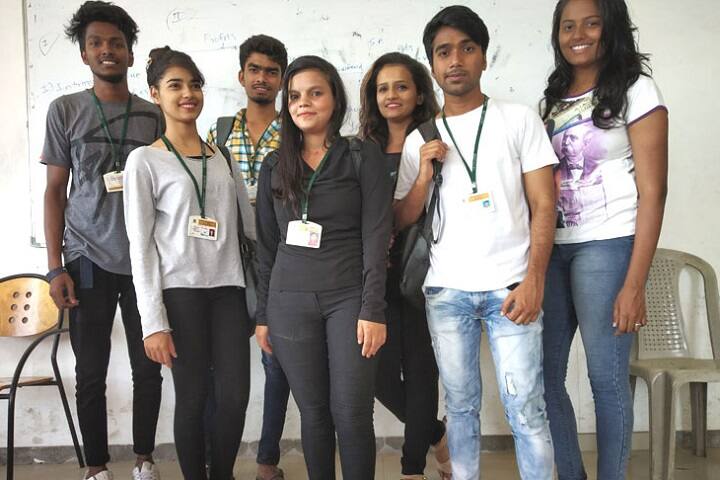 Suman Education Society's LN College campus in Mumbai City, Maharashtra, India — photo 5