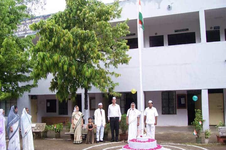 Women's College of Arts and Commerce campus in Nagpur, Maharashtra, India — photo 1
