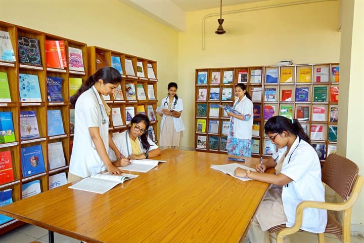 Mamata Medical College campus in Khammam, Telangana, India — photo 4