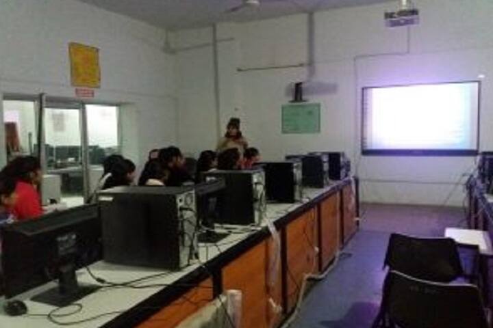 Guru Nanak National College for Women campus in Nakodar, Punjab, India — photo 4