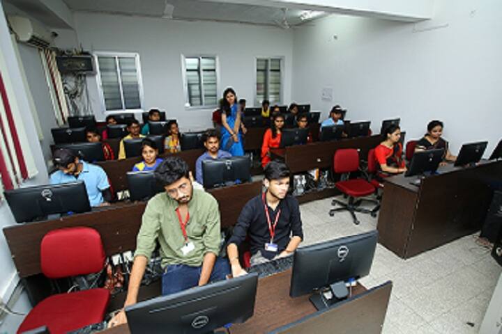 Shri Jain Diwakar College campus in Indore, Madhya Pradesh, India — photo 5