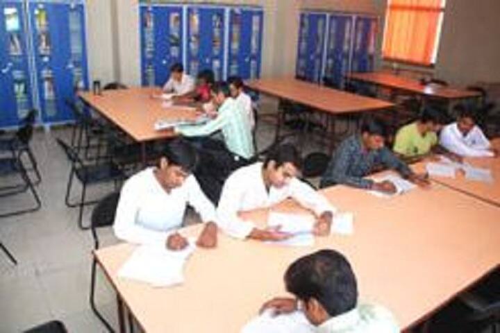 Indore Indira School of Career Studies campus in Indore, Madhya Pradesh, India — photo 2