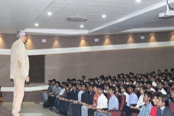 Padmashree Dr DY Patil College of Agriculture Business Management campus in Pune, Maharashtra, India — photo 3