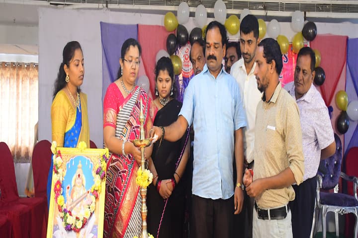 Spoorthy Women's Degree College campus in Hyderabad, Telangana, India — photo 4