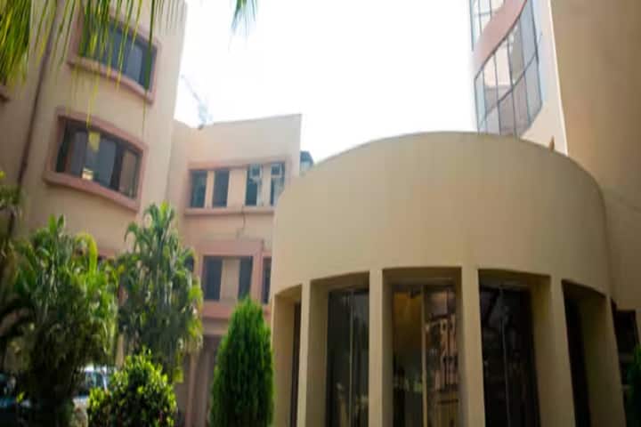Dr DY Patil College of Architecture campus in Navi Mumbai, Maharashtra, India — photo 1