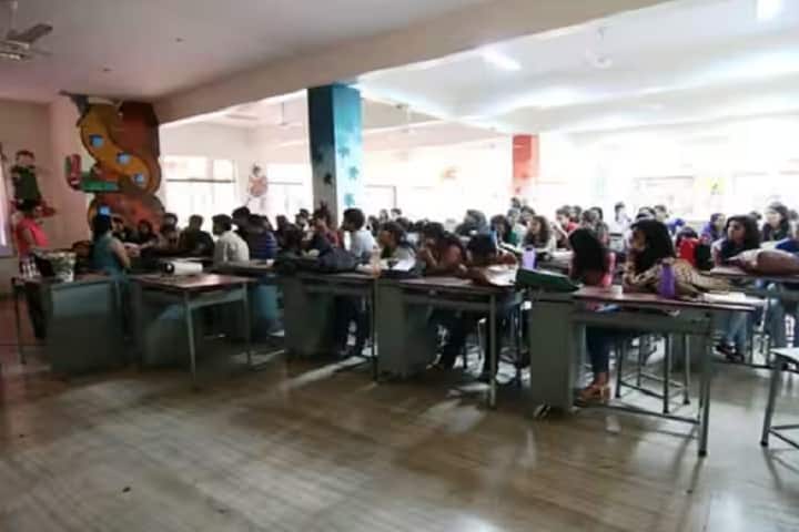 Dr DY Patil College of Architecture campus in Navi Mumbai, Maharashtra, India — photo 2