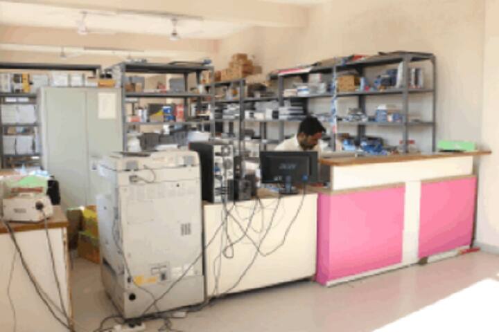 Dawood Haji Suleman Moose Jafari College of Science and Technology campus in Siddhpur, Gujarat, India — photo 5