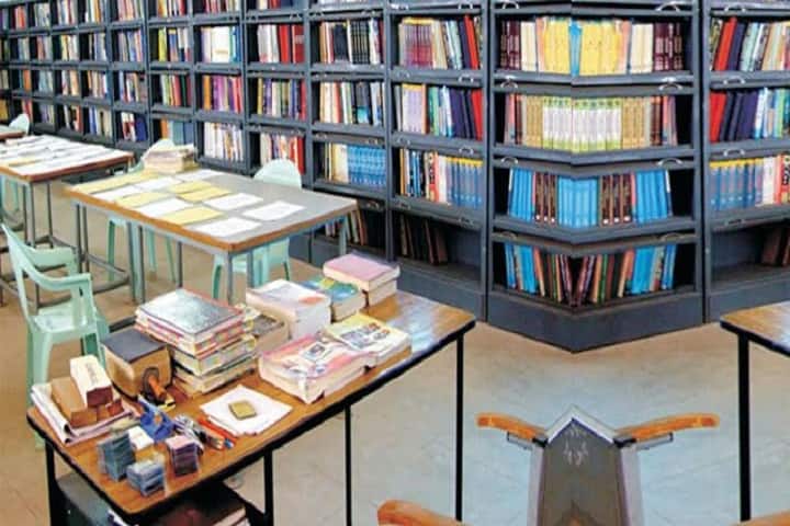 Smt Maherbanu College of Science and Commerce campus in Akola, Maharashtra, India — photo 3