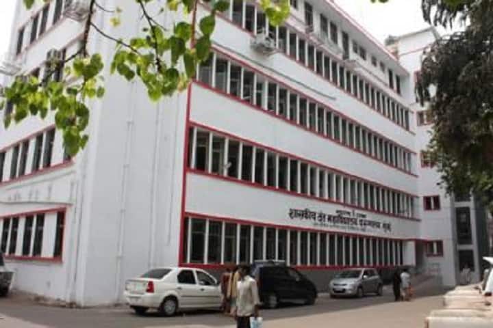 Government Dental College and Hospital campus in Mumbai, Maharashtra, India — photo 3