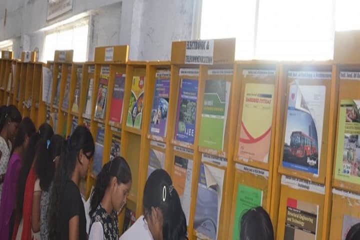 Gramin Science Vocational College campus in Nanded, Maharashtra, India — photo 4