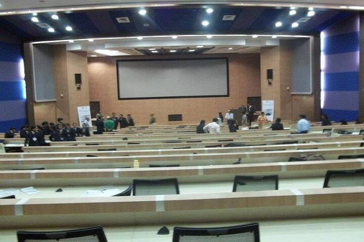 Bharati Vidyapeeth Deemed University Amplify Department of Information Technology and Management campus in Pune, Maharashtra, India — photo 3