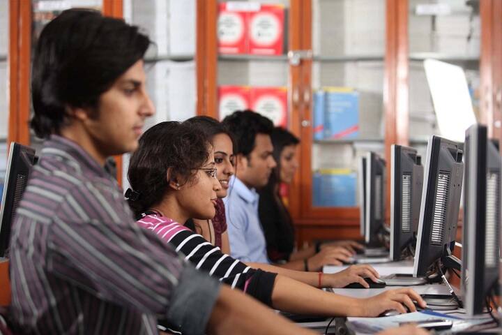 Bharati Vidyapeeth Deemed University Amplify Department of Information Technology and Management campus in Pune, Maharashtra, India — photo 6