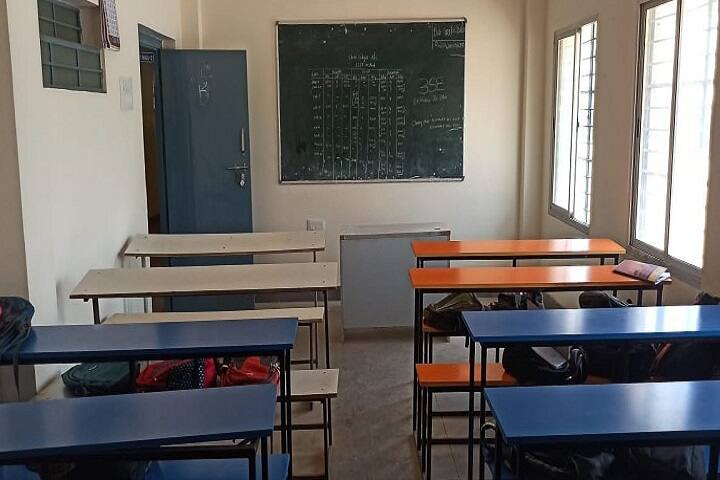 Sahyadri First Grade College campus in Devanahalli, Karnataka, India — photo 3