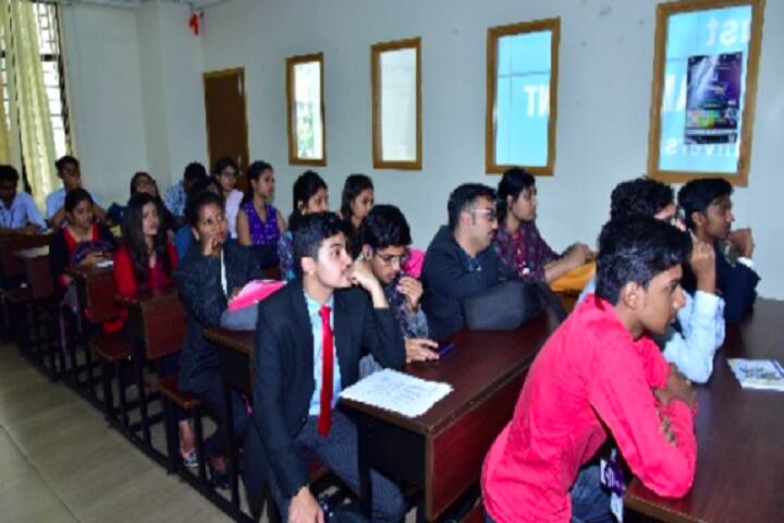 BMS College of Commerce and Management campus in Bangalore, Karnataka, India — photo 3