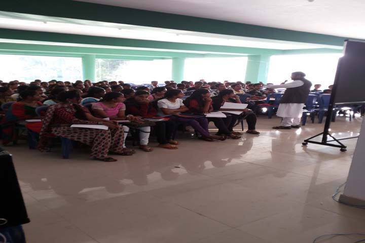 Vidyasagar College campus in Tumkur, Karnataka, India — photo 2