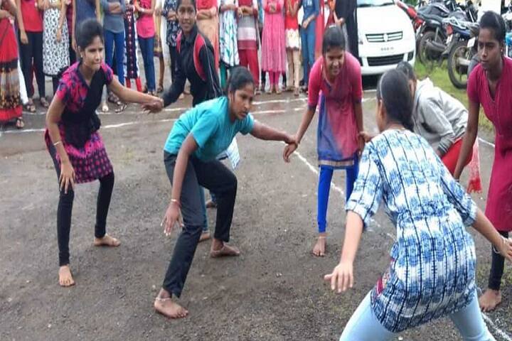 Smt Shobhatai Kore Warana Mahila Mahavidyalaya campus in Kolhapur, Maharashtra, India — photo 4