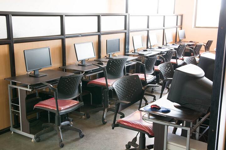 Vidya Prabodhini College of Commerce Education Computer and Management campus in Panaji, Goa, India — photo 2